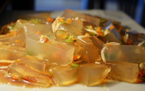 Seaweed jelly side dish